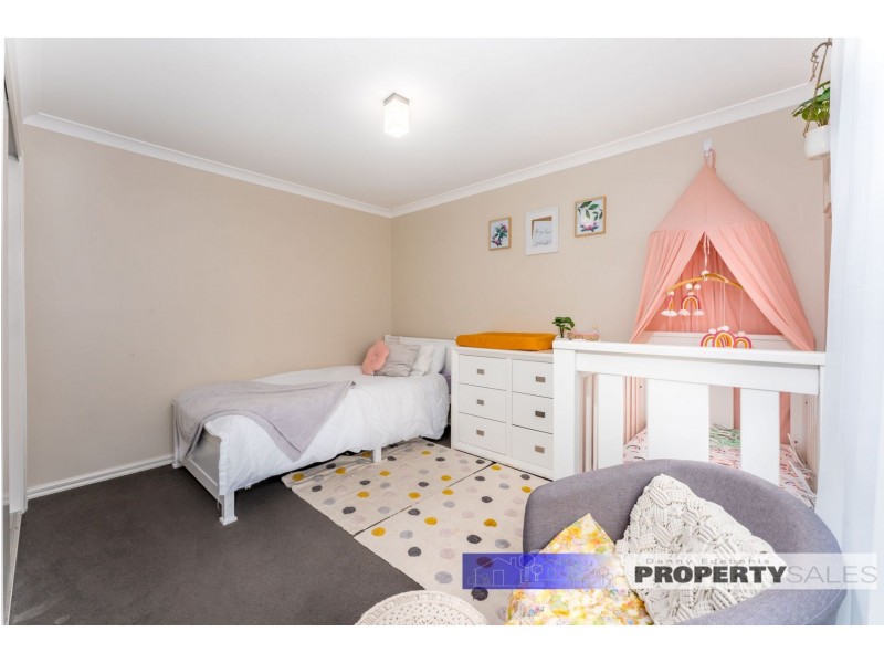 24 Eastern Avenue, Newborough VIC 3825