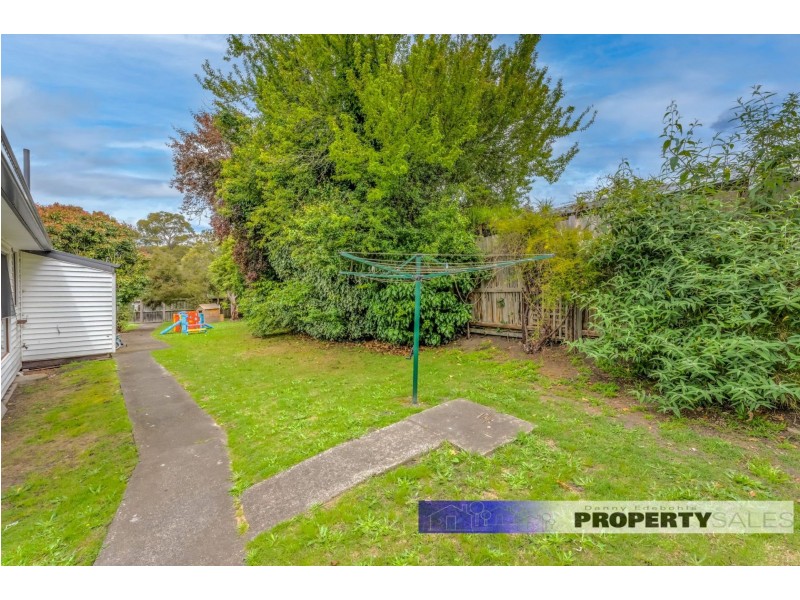 24 Eastern Avenue, Newborough VIC 3825
