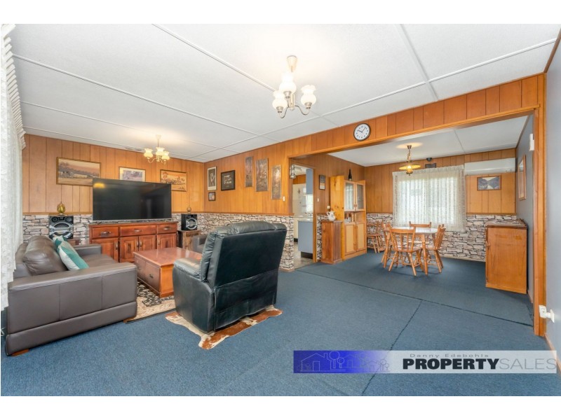 33 St Phillack Crescent, Rawson VIC 3825