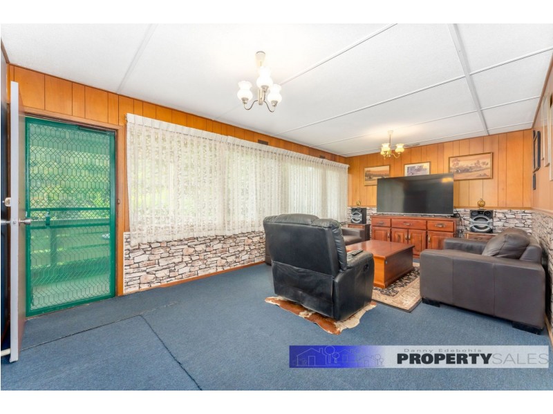 33 St Phillack Crescent, Rawson VIC 3825