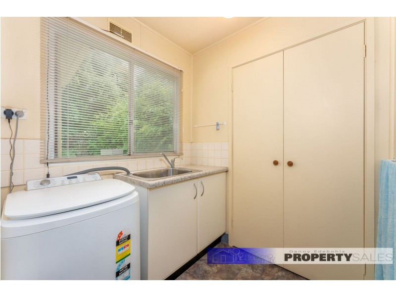 33 St Phillack Crescent, Rawson VIC 3825