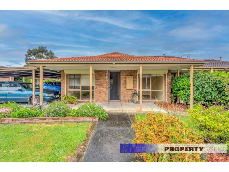18/15 Burrage Court, Moe VIC 3825