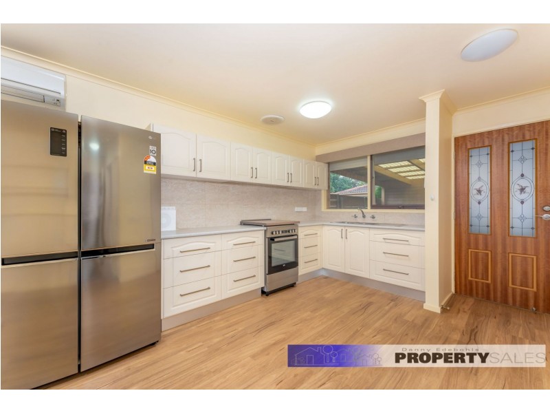 18/15 Burrage Court, Moe VIC 3825