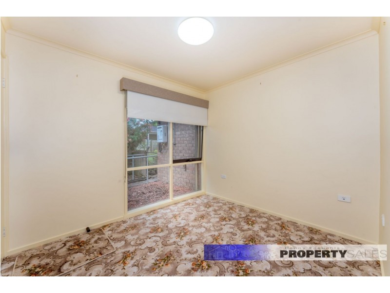 18/15 Burrage Court, Moe VIC 3825