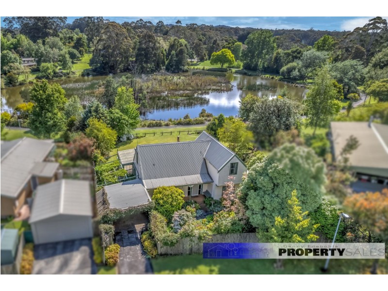 6 St Clair Ct, Rawson VIC 3825