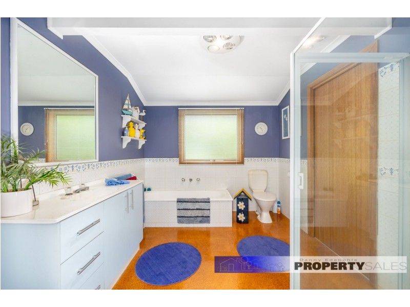 6 St Clair Ct, Rawson VIC 3825