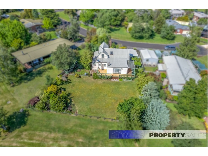 6 St Clair Ct, Rawson VIC 3825