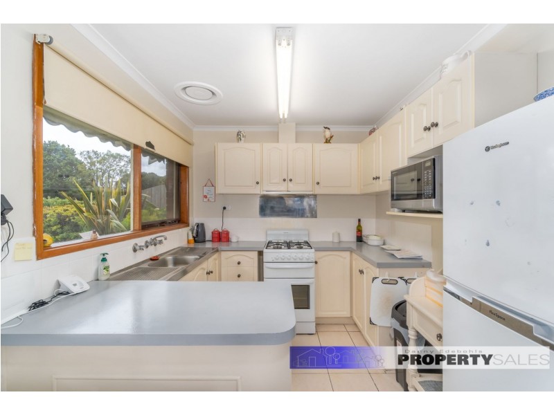 1/20 Ollerton Avenue, Newborough VIC 3825