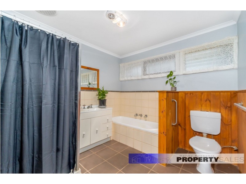 10 St Gwinear Court, Rawson VIC 3825