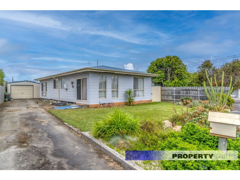 1 Rossmore Avenue, Yallourn North VIC 3825