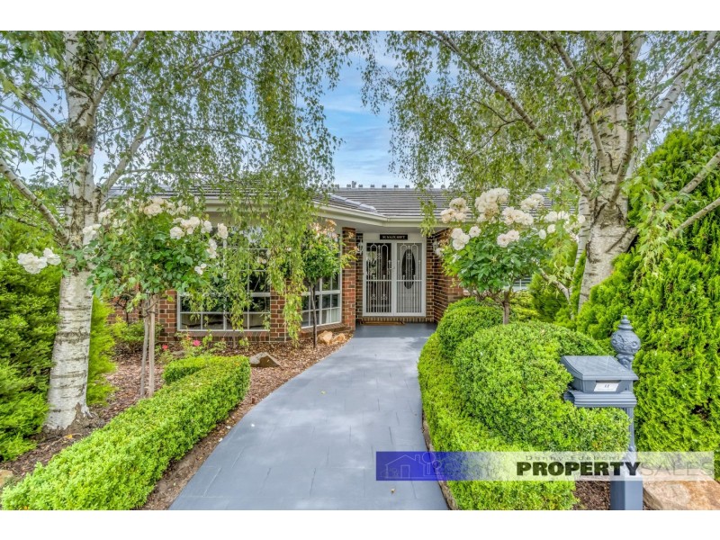 11 Shelton Street, Newborough VIC 3825