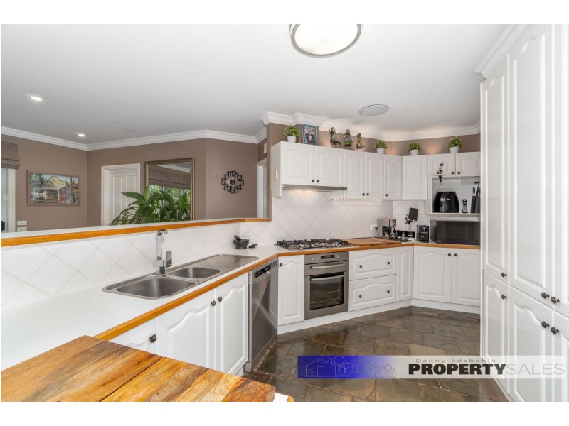 11 Shelton Street, Newborough VIC 3825