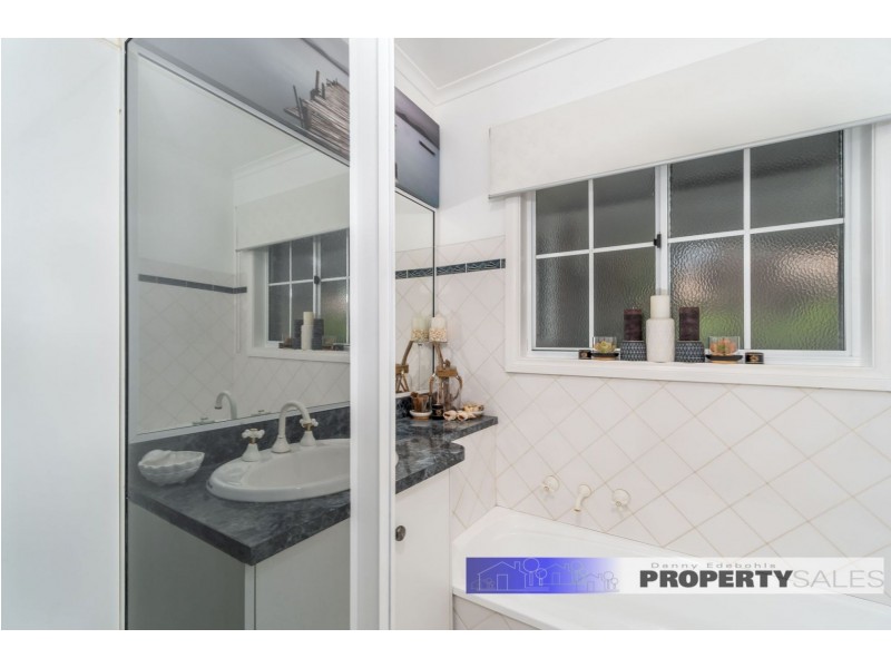 11 Shelton Street, Newborough VIC 3825