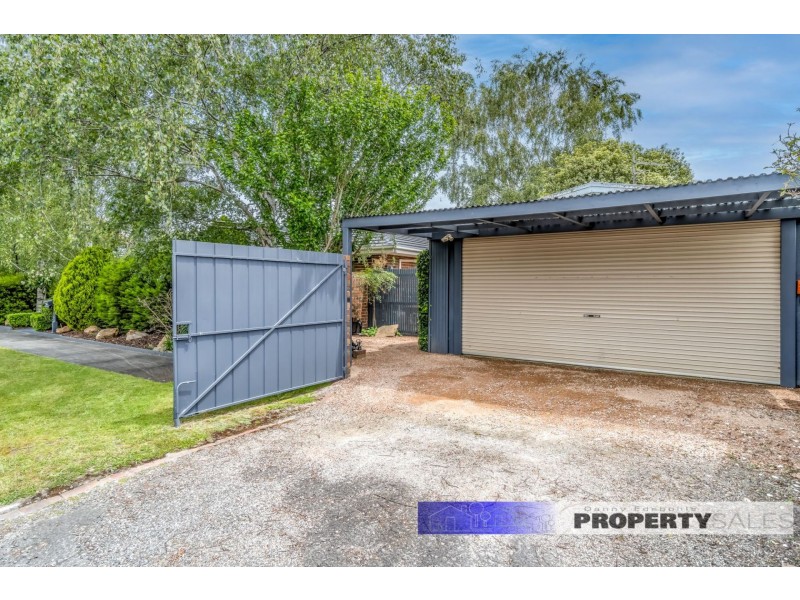 11 Shelton Street, Newborough VIC 3825