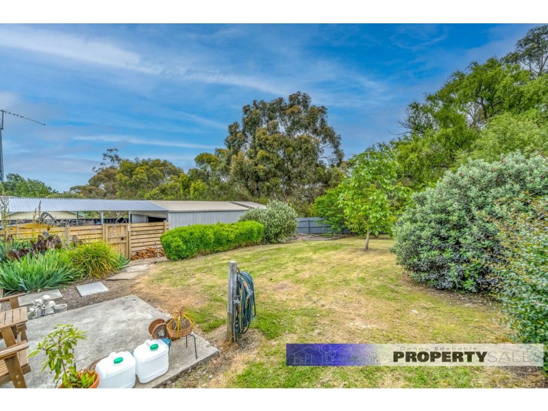19 Chamberlain Road, Newborough VIC 3825