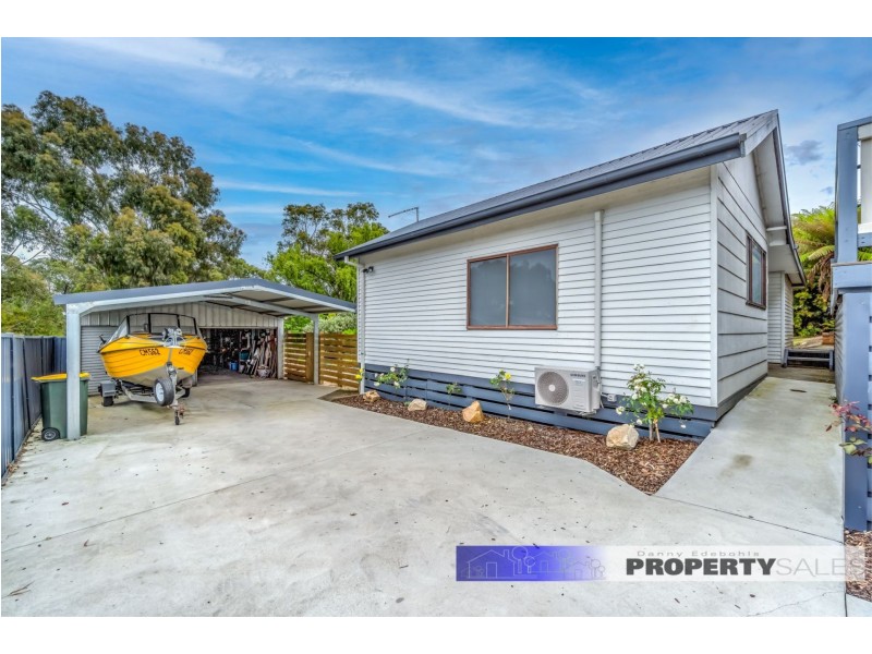 19 Chamberlain Road, Newborough VIC 3825