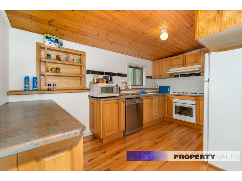 19 Chamberlain Road, Newborough VIC 3825