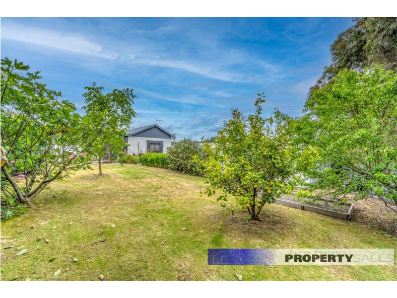 19 Chamberlain Road, Newborough VIC 3825