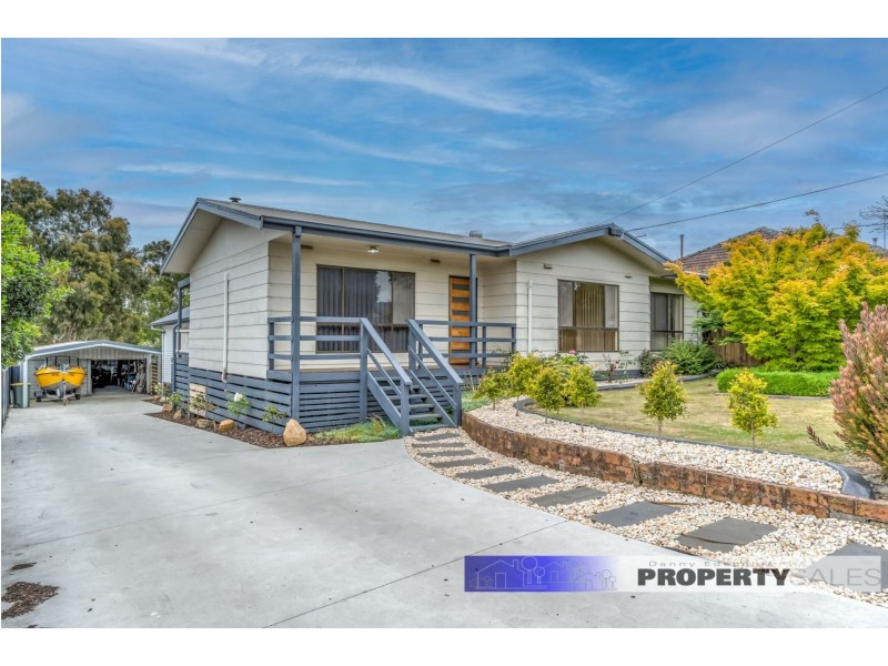 19 Chamberlain Road, Newborough VIC 3825