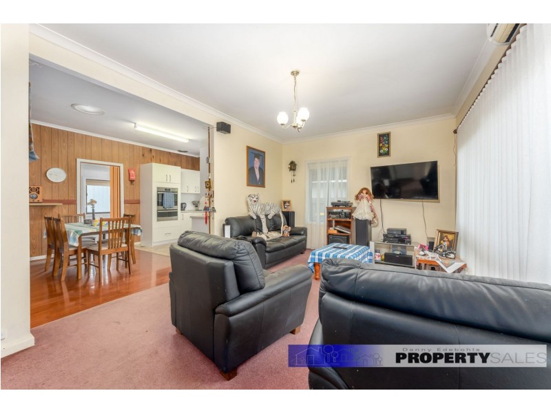 28 Hawker Street, Moe VIC 3825