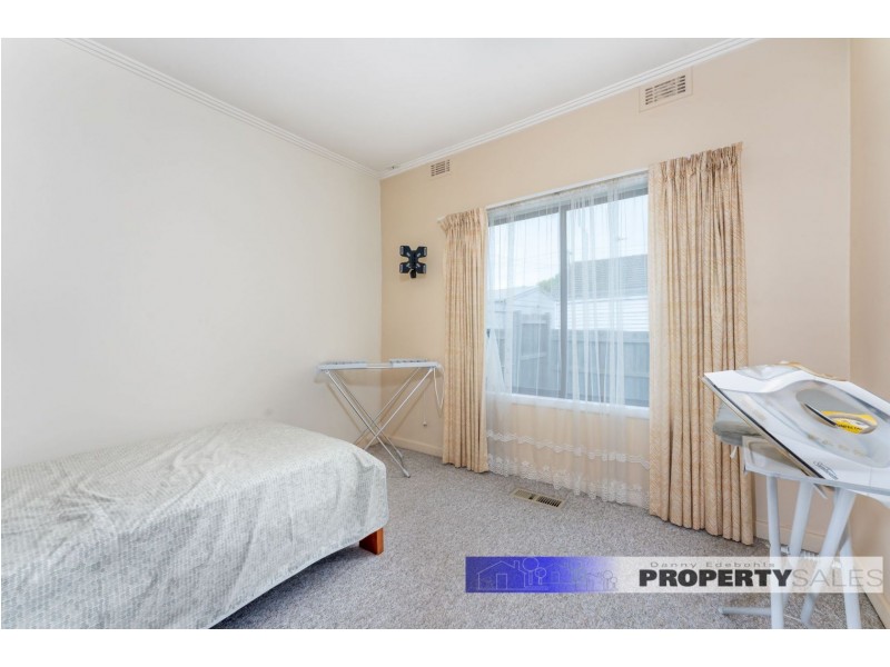 28 Hawker Street, Moe VIC 3825