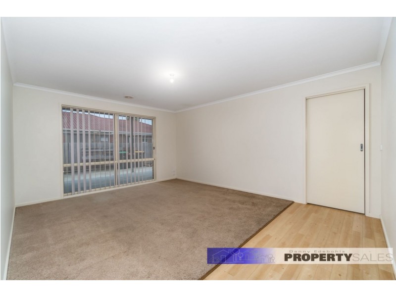 58 Dinwoodie Drive, Newborough VIC 3825