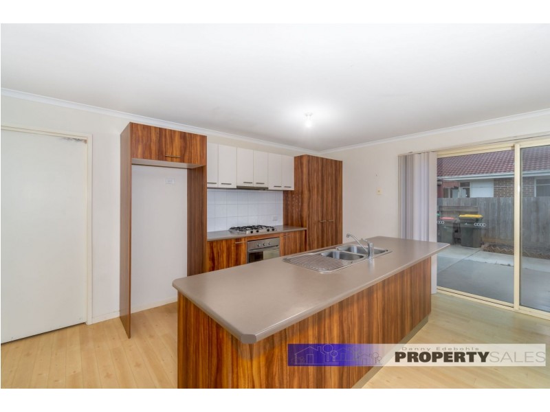 58 Dinwoodie Drive, Newborough VIC 3825