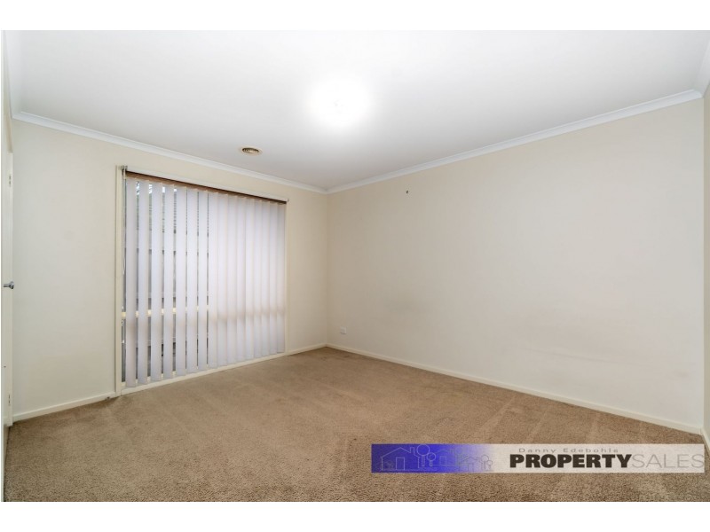 58 Dinwoodie Drive, Newborough VIC 3825