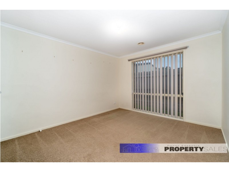 58 Dinwoodie Drive, Newborough VIC 3825