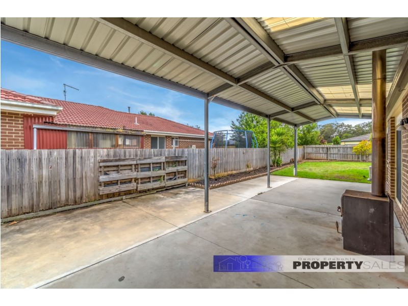 58 Dinwoodie Drive, Newborough VIC 3825