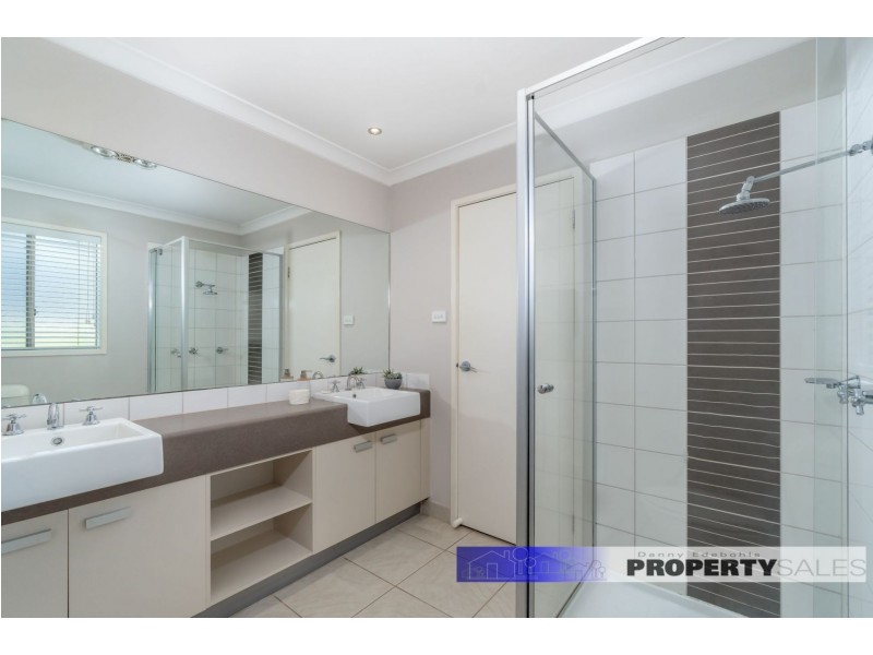 5 Sharnee Court, Moe VIC 3825