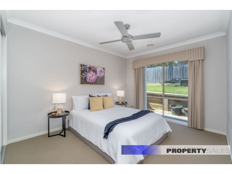 5 Sharnee Court, Moe VIC 3825