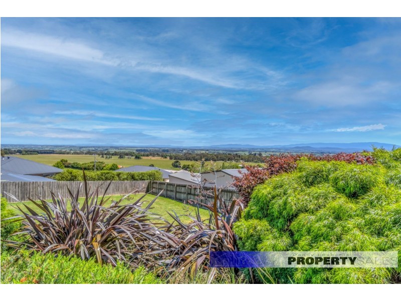 5 Sharnee Court, Moe VIC 3825