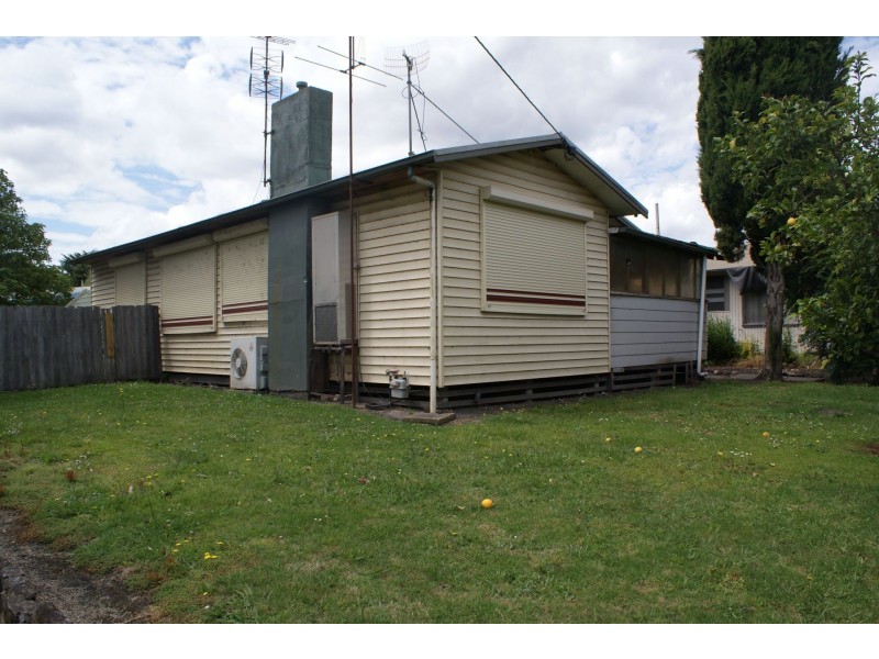 45 Western Avenue, Newborough VIC 3825