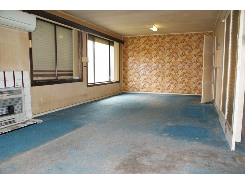 45 Western Avenue, Newborough VIC 3825