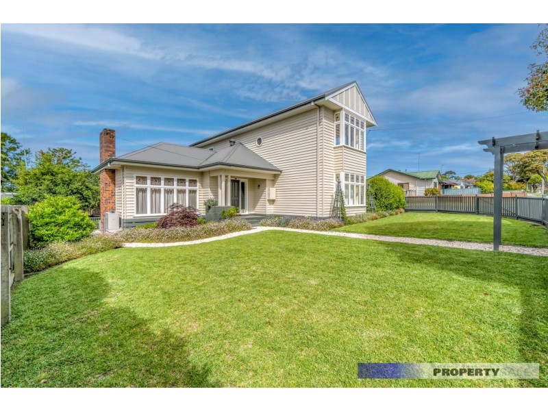 18 March Street, Newborough VIC 3825