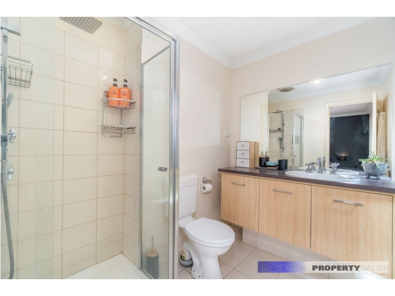 4 Crombe Court, Newborough VIC 3825