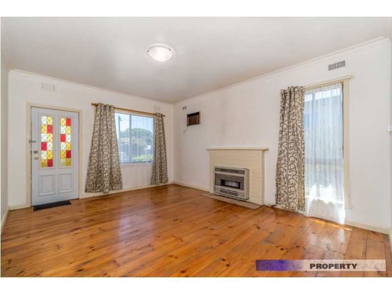 12 Lincoln Street, Moe VIC 3825