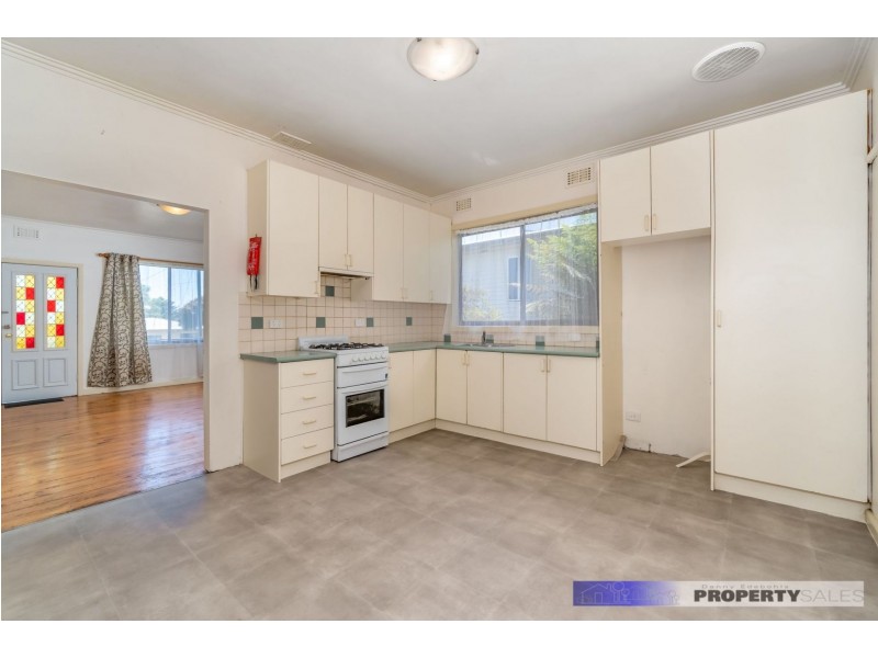 12 Lincoln Street, Moe VIC 3825