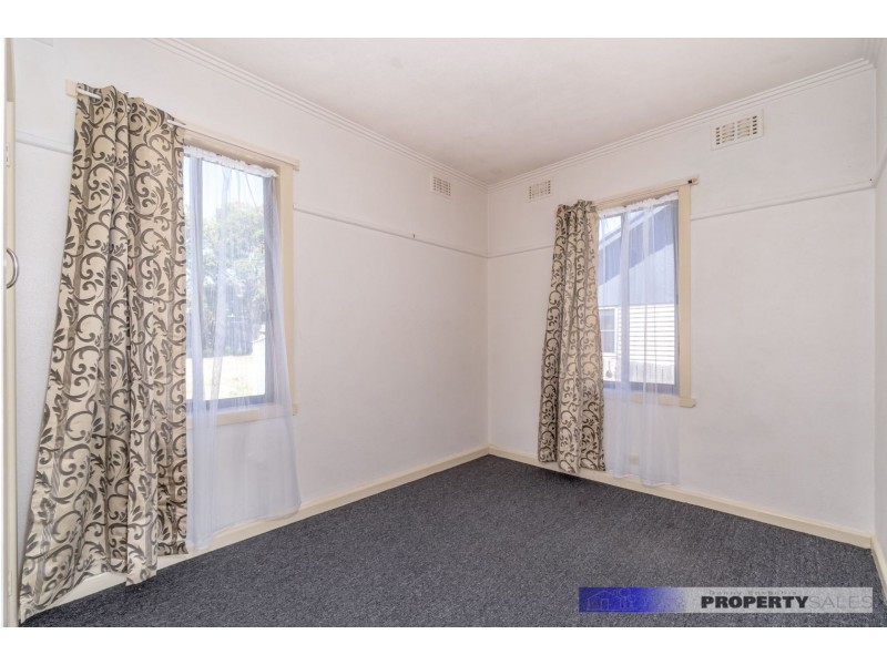 12 Lincoln Street, Moe VIC 3825
