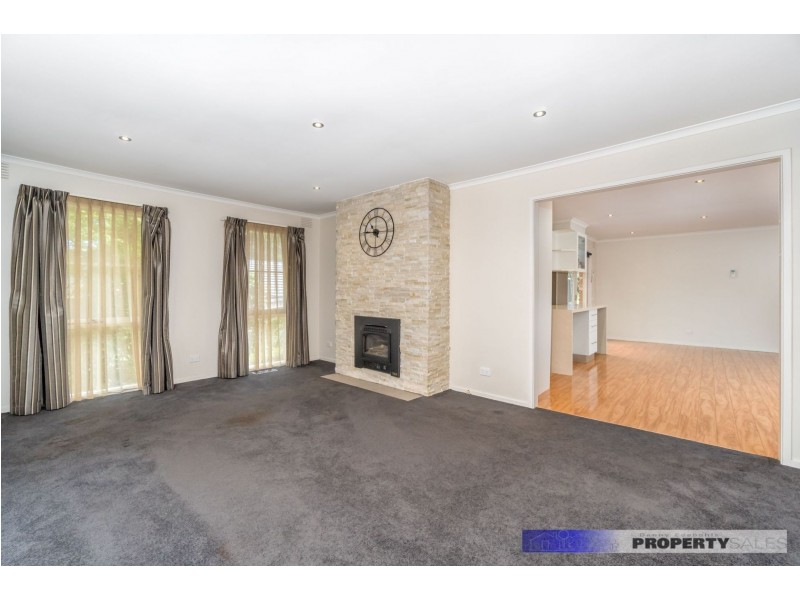 36 Smallburn Avenue, Newborough VIC 3825