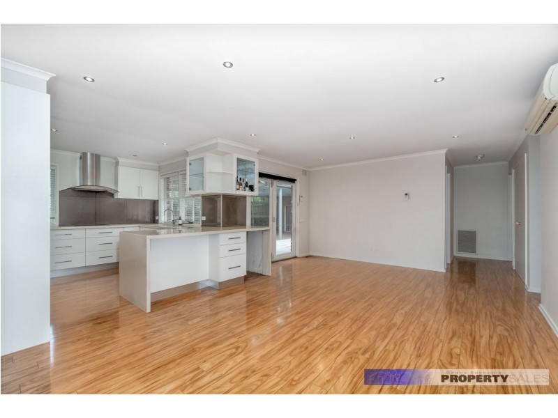 36 Smallburn Avenue, Newborough VIC 3825