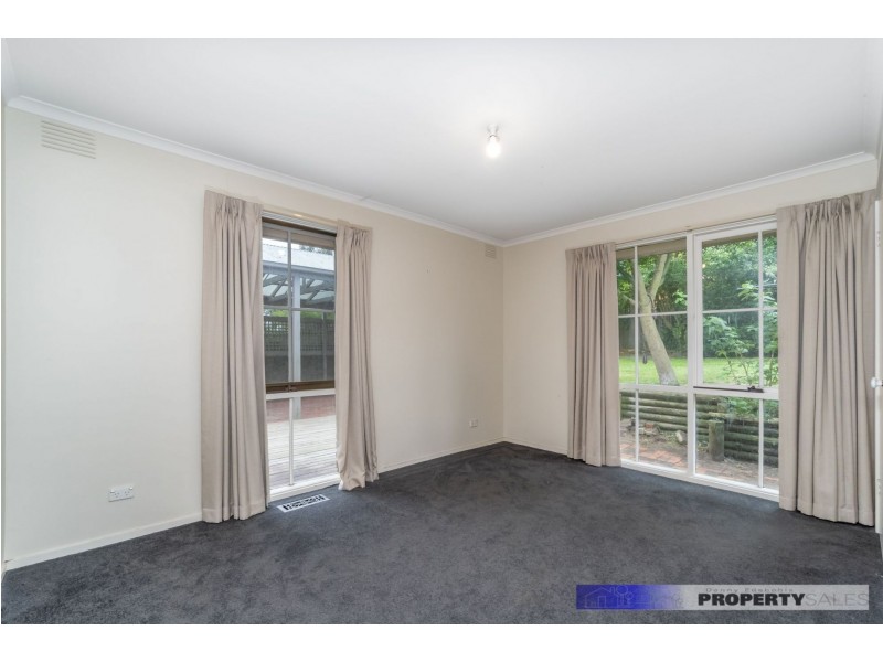 36 Smallburn Avenue, Newborough VIC 3825