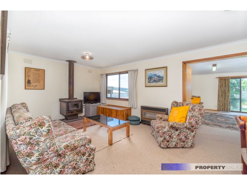 43 School Road, Erica VIC 3825