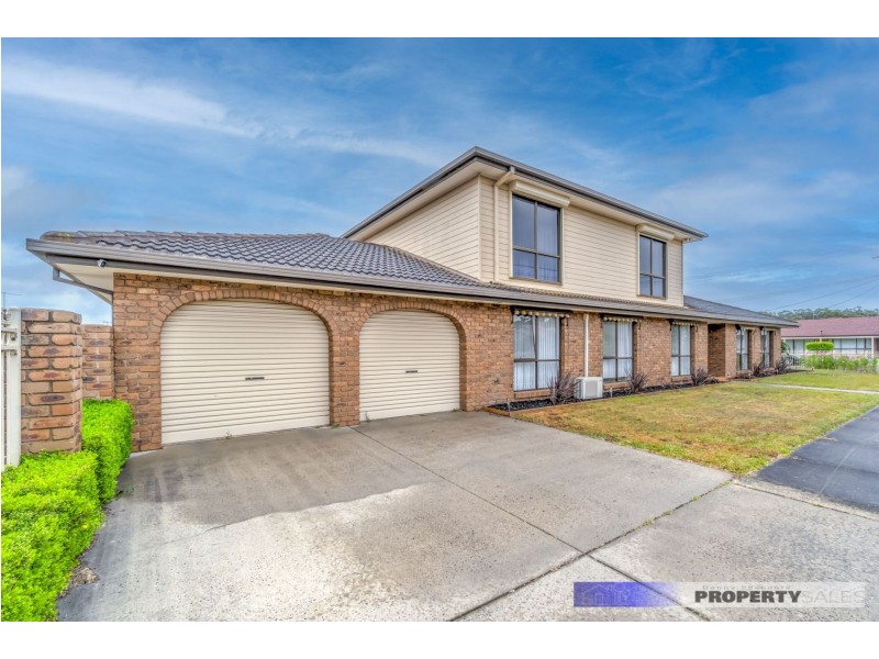 42 Ollerton Avenue, Newborough VIC 3825