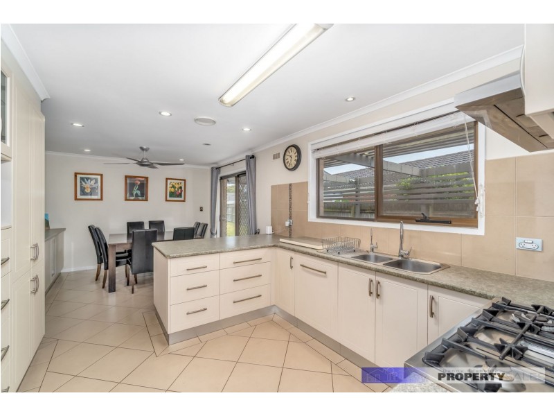 42 Ollerton Avenue, Newborough VIC 3825