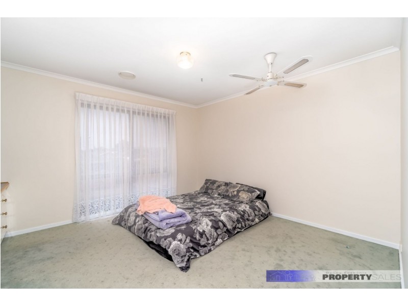 42 Ollerton Avenue, Newborough VIC 3825