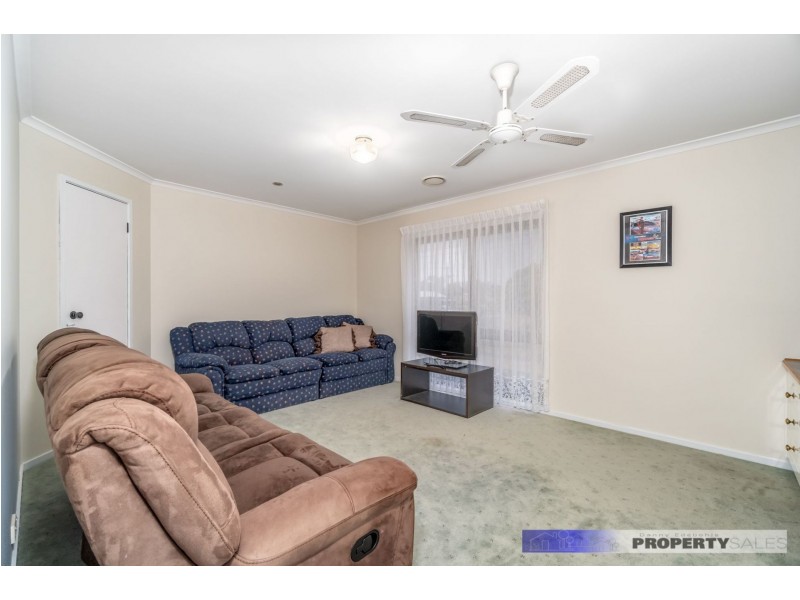 42 Ollerton Avenue, Newborough VIC 3825