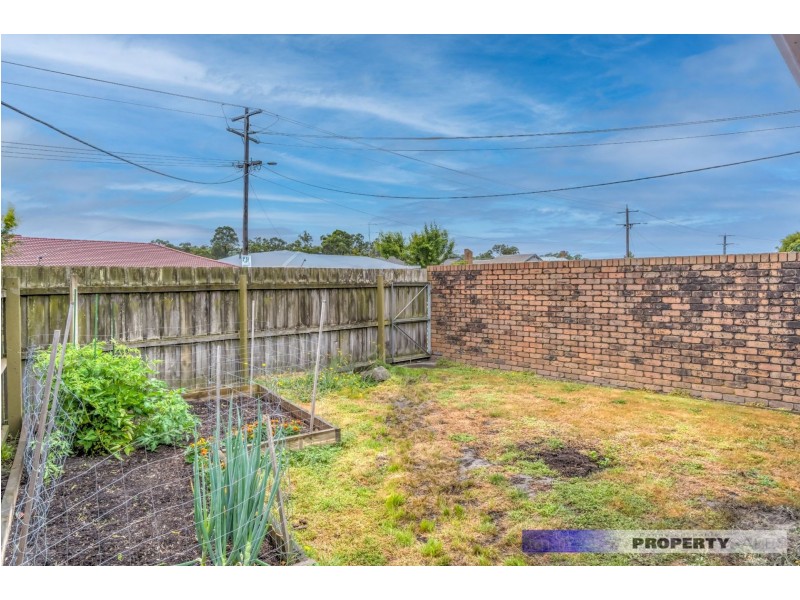42 Ollerton Avenue, Newborough VIC 3825