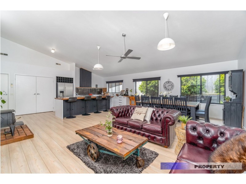 41 Canterbury Way, Churchill VIC 3842